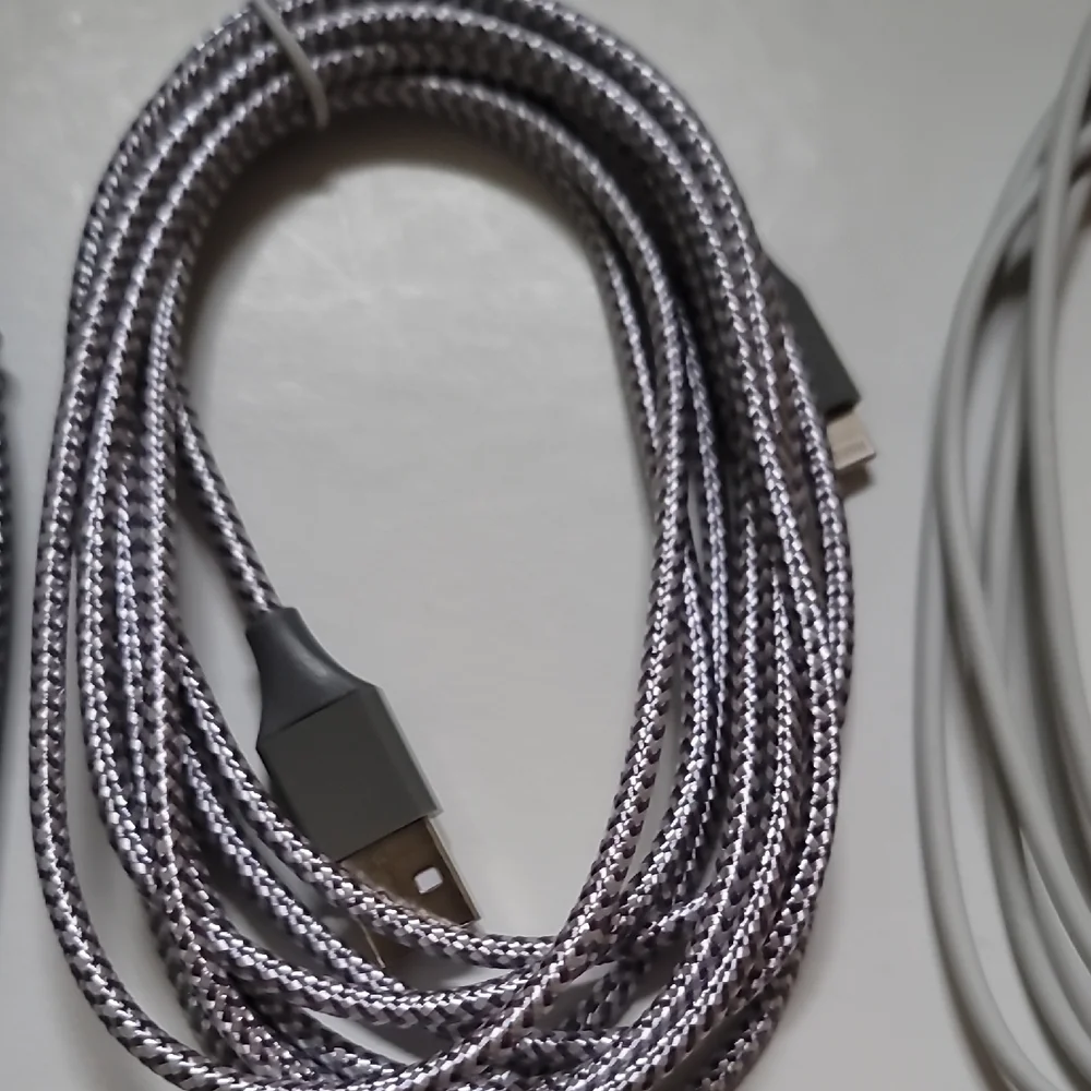 Universal Charging Cable Set - Black and White